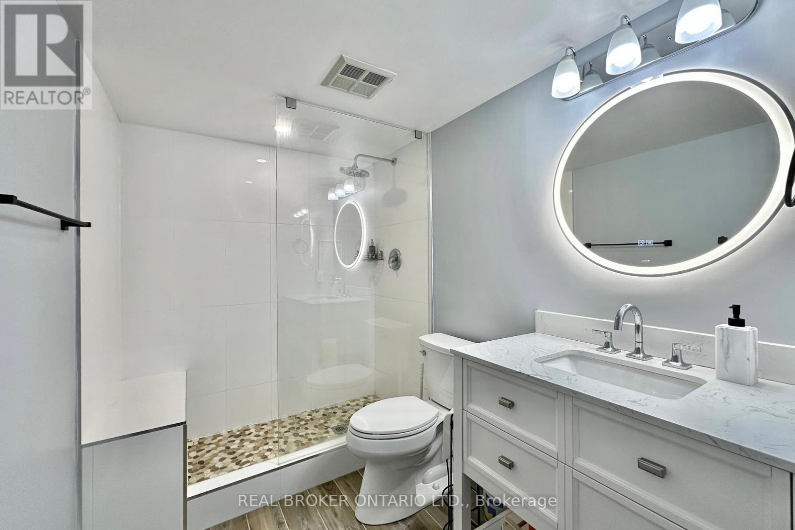 518 - 25 The Esplanade, Toronto, Ontario  M5E 1W5 - Photo 19 - C12559228