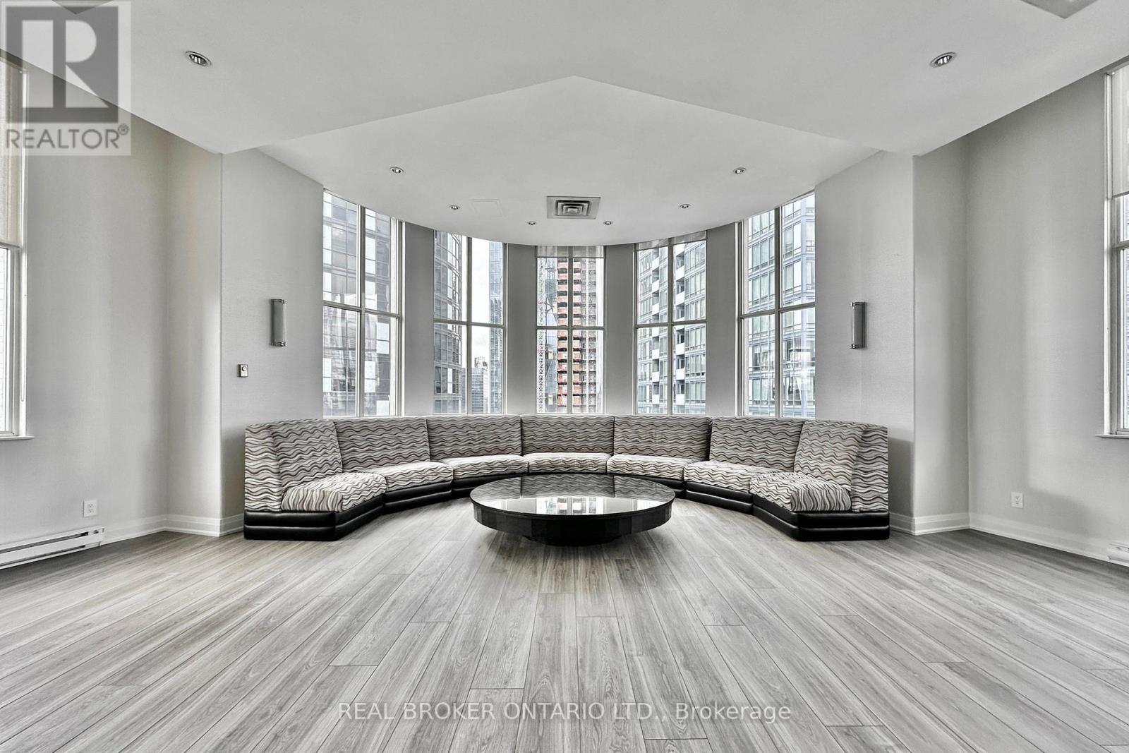 518 - 25 The Esplanade, Toronto, Ontario  M5E 1W5 - Photo 27 - C12559228