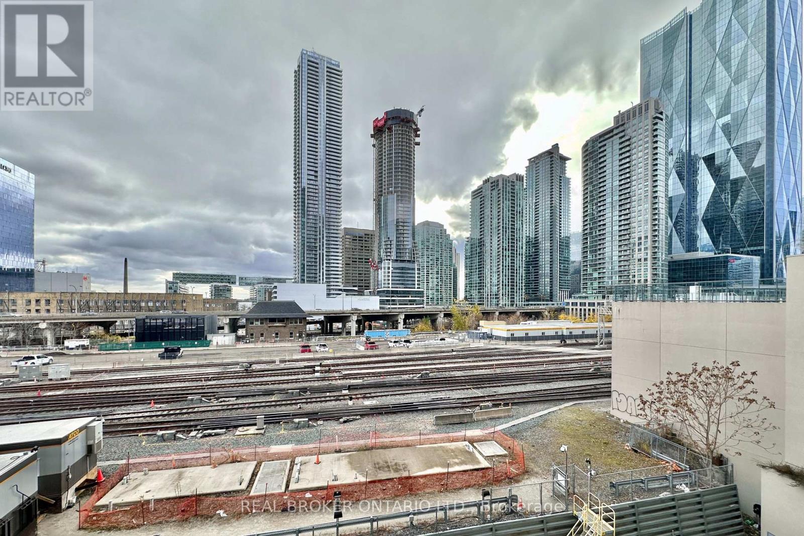 518 - 25 The Esplanade, Toronto, Ontario  M5E 1W5 - Photo 30 - C12559228