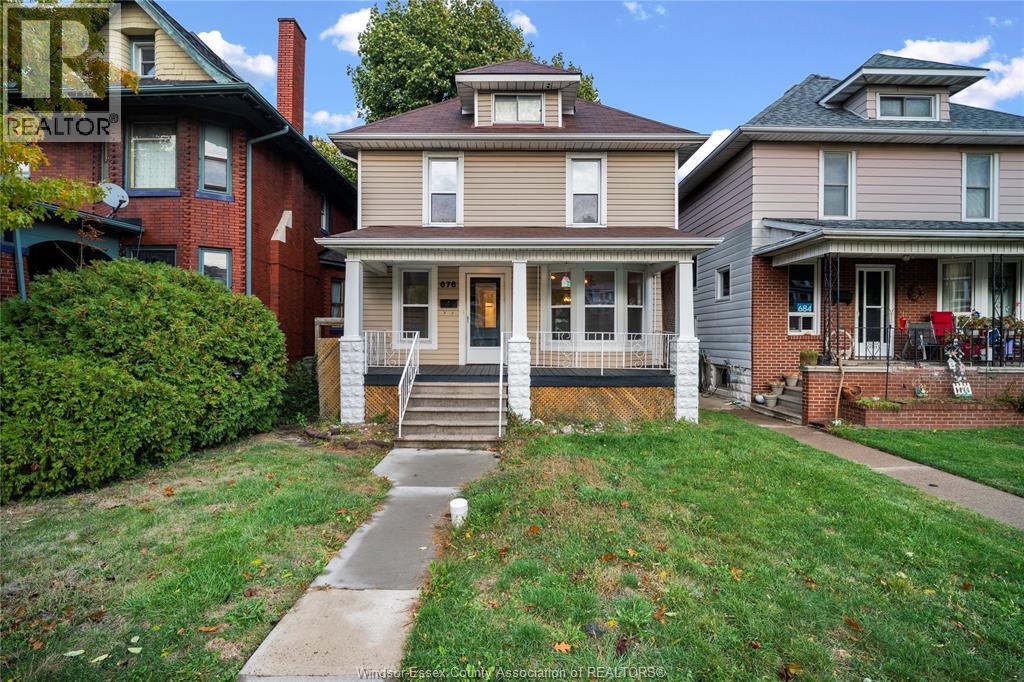 676 Moy, Windsor, Ontario N9A 2N6 - Photo 2 - 25029169