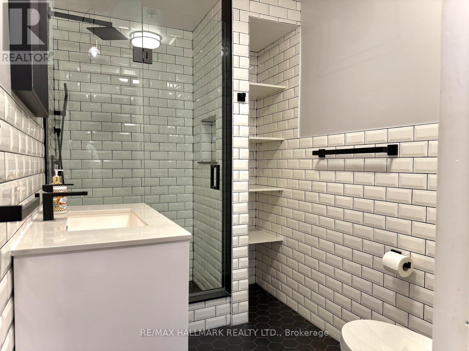 221 - 1173 Dundas Street E, Toronto, Ontario  M4M 3P1 - Photo 15 - E12559114