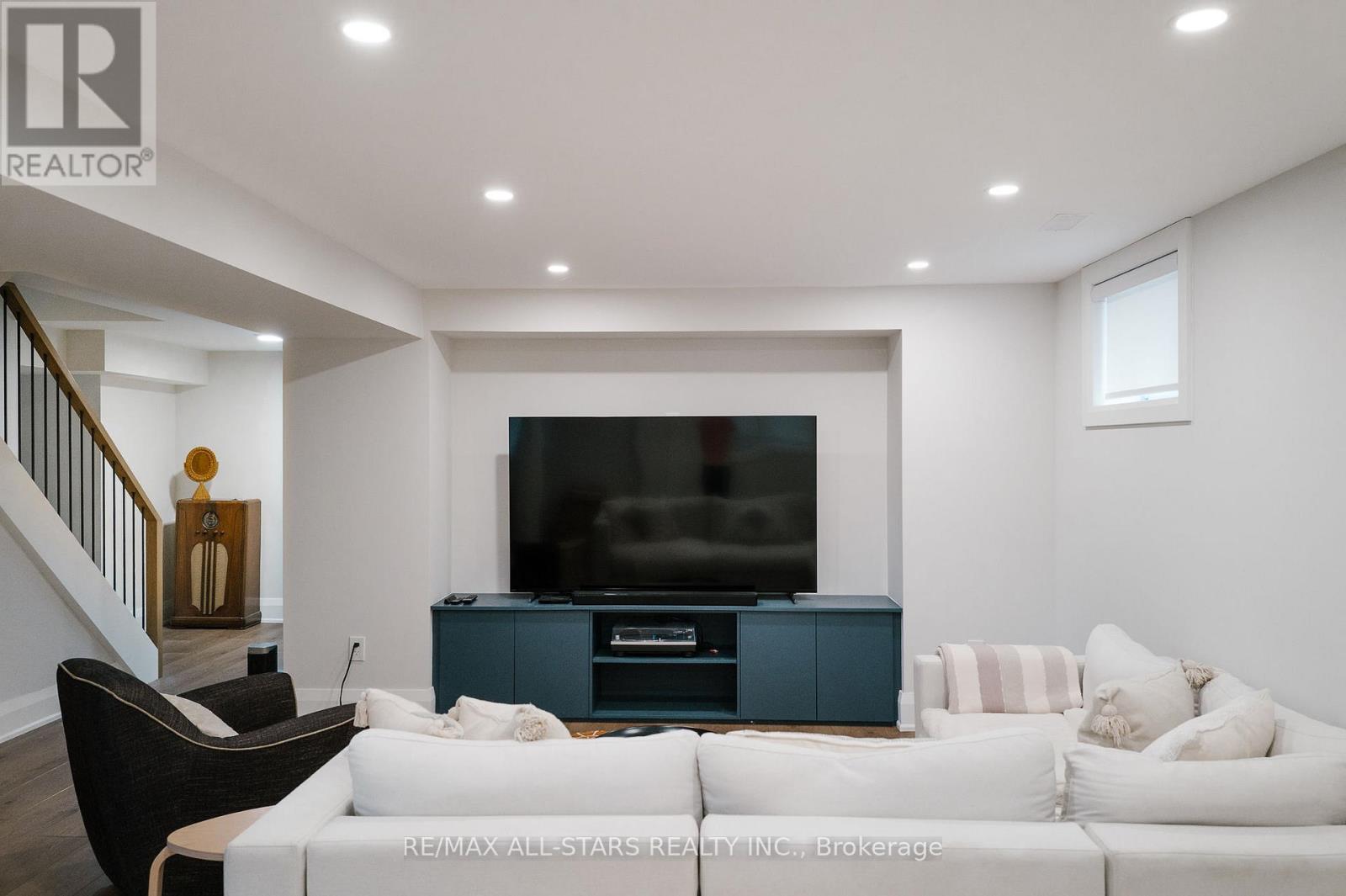 10 Thicketwood Boulevard, Whitchurch-Stouffville, Ontario  L4A 1K1 - Photo 37 - N12559034