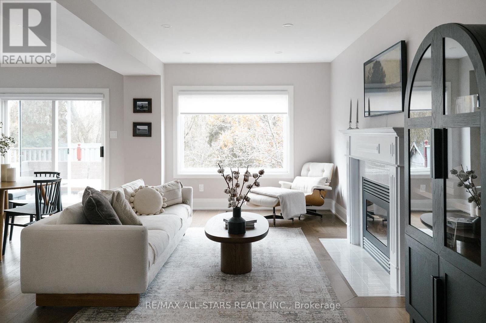 10 Thicketwood Boulevard, Whitchurch-Stouffville, Ontario  L4A 1K1 - Photo 9 - N12559034