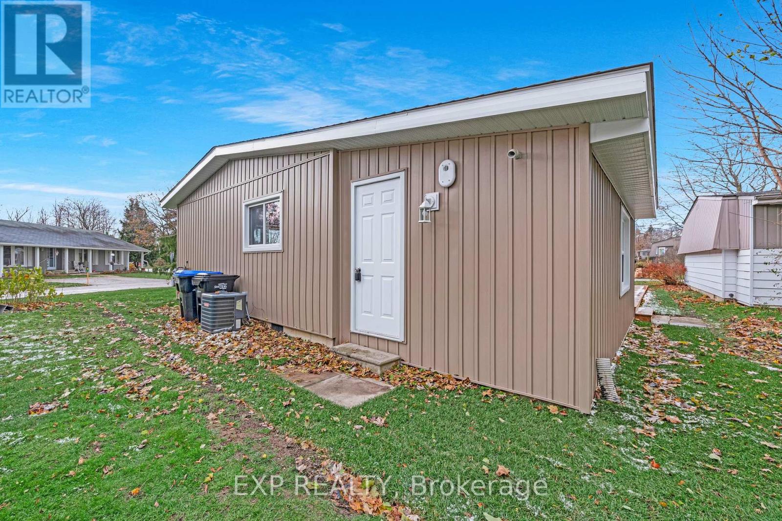 52 Corner Brook Trail, Innisfil, Ontario  L9S 1N6 - Photo 26 - N12559048