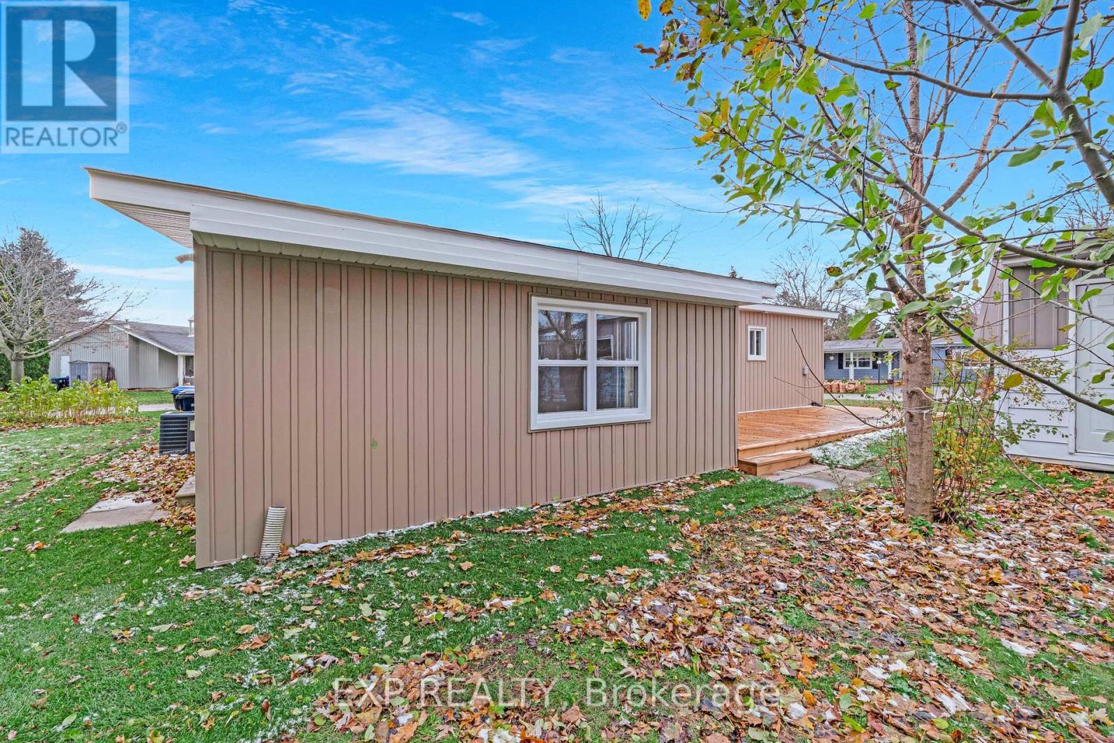 52 Corner Brook Trail, Innisfil, Ontario  L9S 1N6 - Photo 27 - N12559048