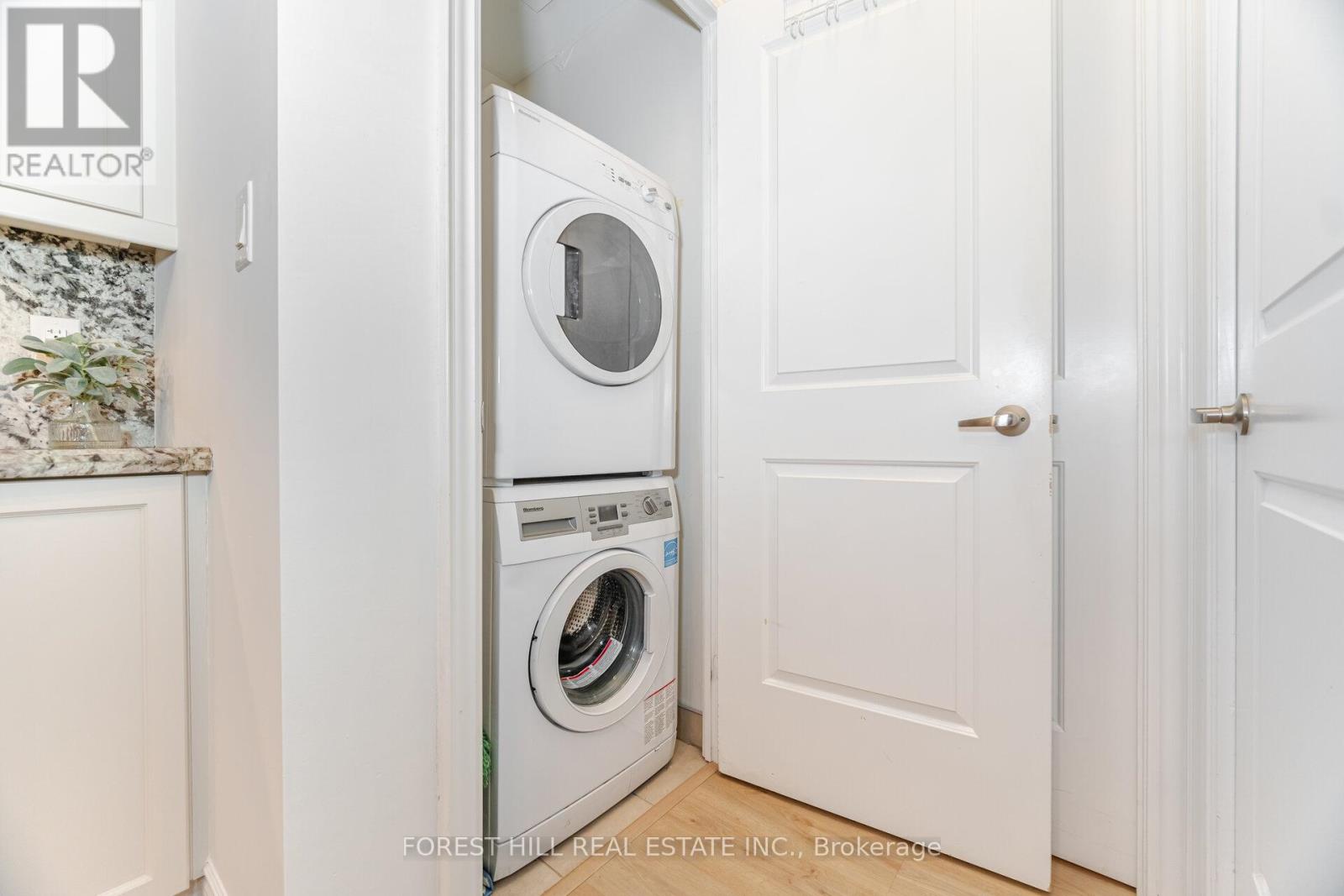 220 - 2396 Major Mackenzie Drive W, Vaughan, Ontario  L6A 4Y1 - Photo 16 - N12559062