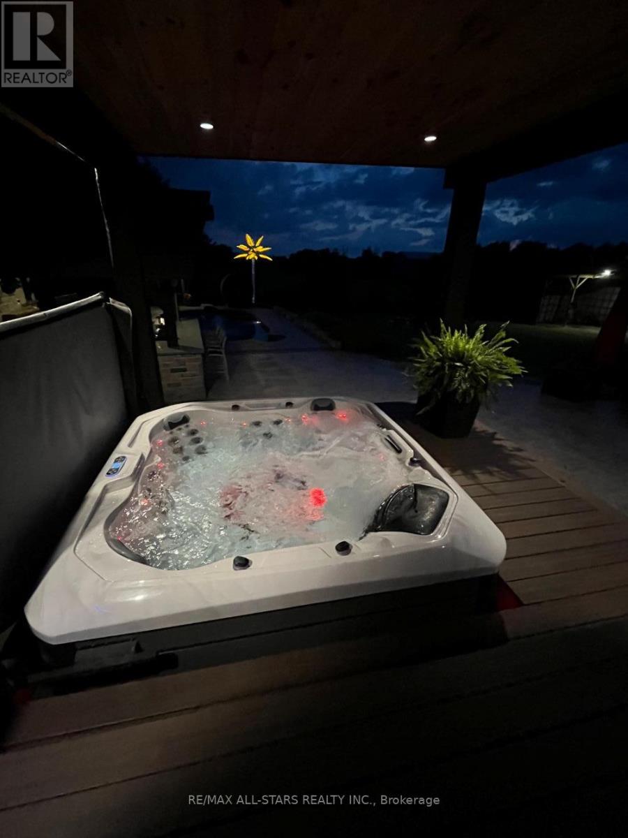 21002 Leslie Street, East Gwillimbury, Ontario  L0G 1R0 - Photo 46 - N12559070