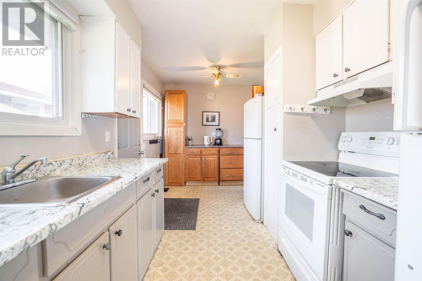 28 Princess Cres, Sault Ste. Marie, Ontario  P6B 3P3 - Photo 10 - SM253238