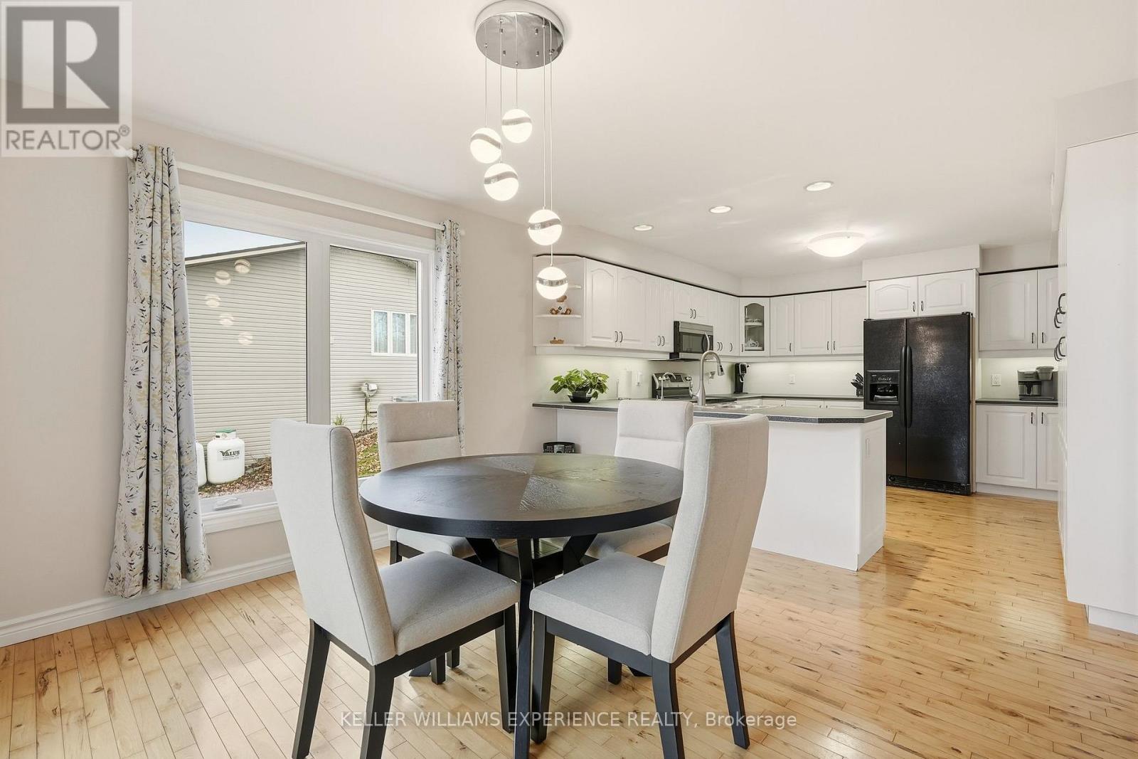 107 Simcoe Road, Ramara, Ontario  L0K 1B0 - Photo 10 - S12559148