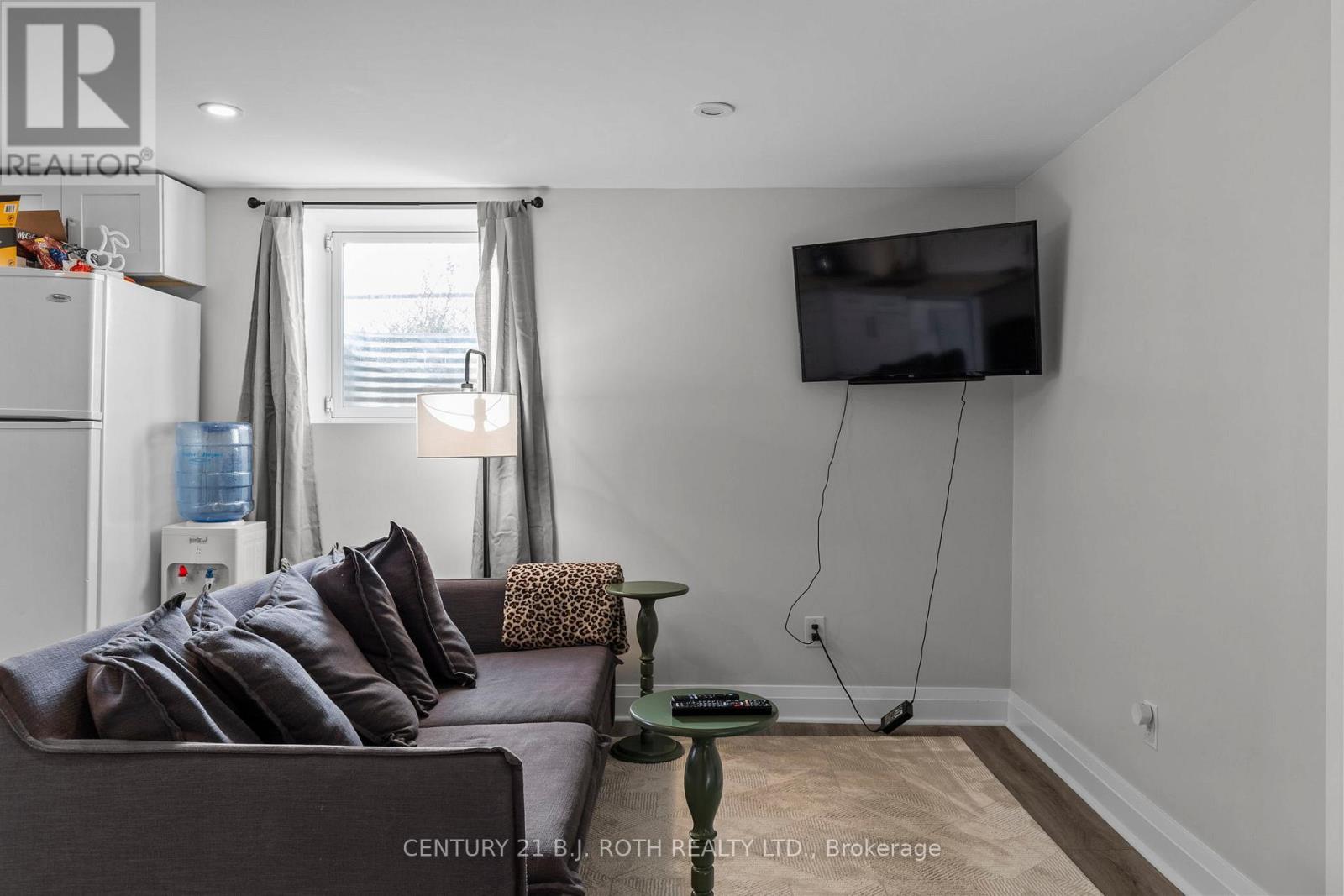 215 Rose Street, Barrie, Ontario  L4M 2T8 - Photo 10 - S12559198