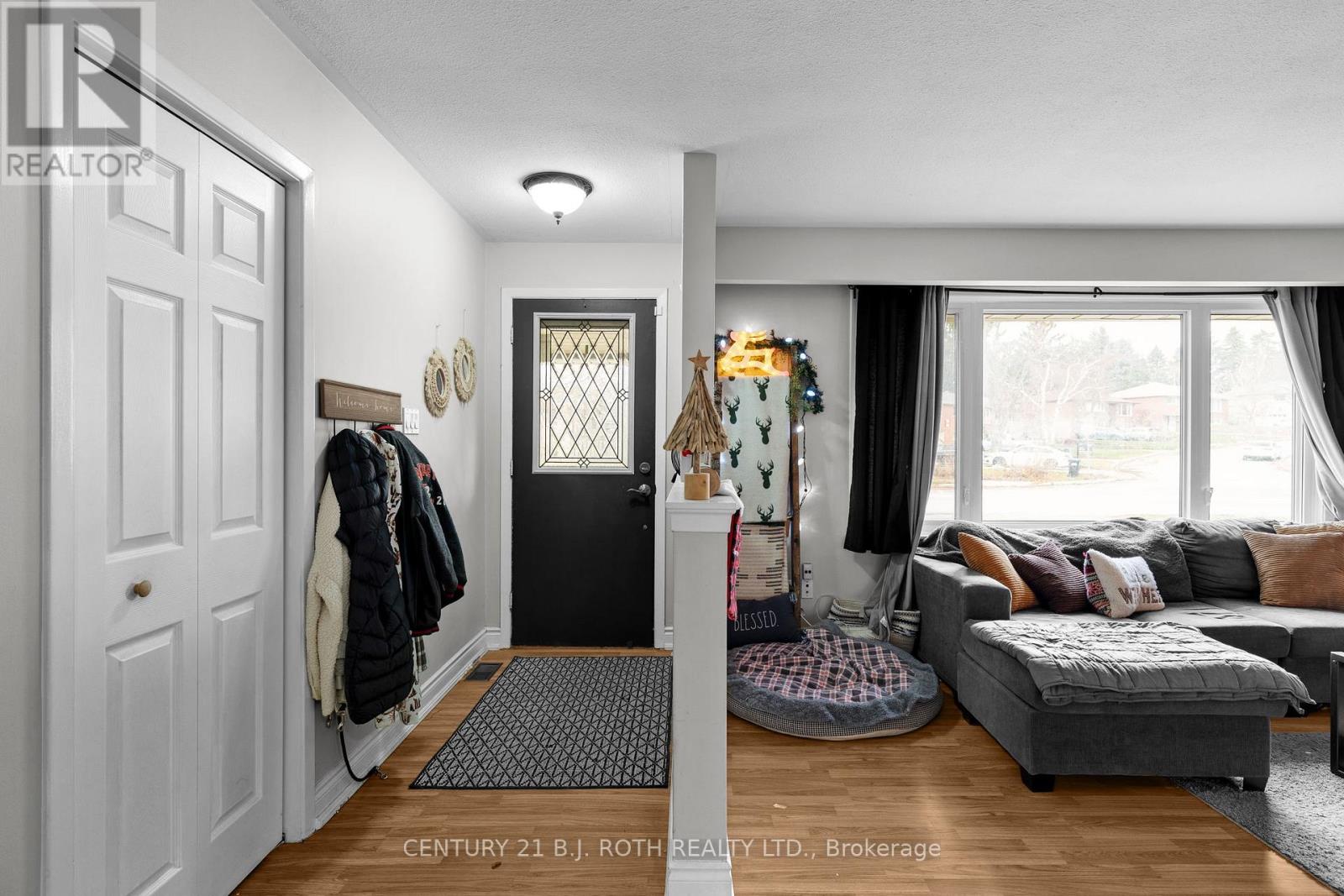 215 Rose Street, Barrie, Ontario  L4M 2T8 - Photo 16 - S12559198