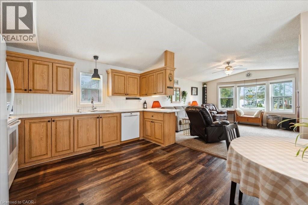 22 Olympia Avenue Pvt, Puslinch, Ontario  N0B 2J0 - Photo 13 - 40726686