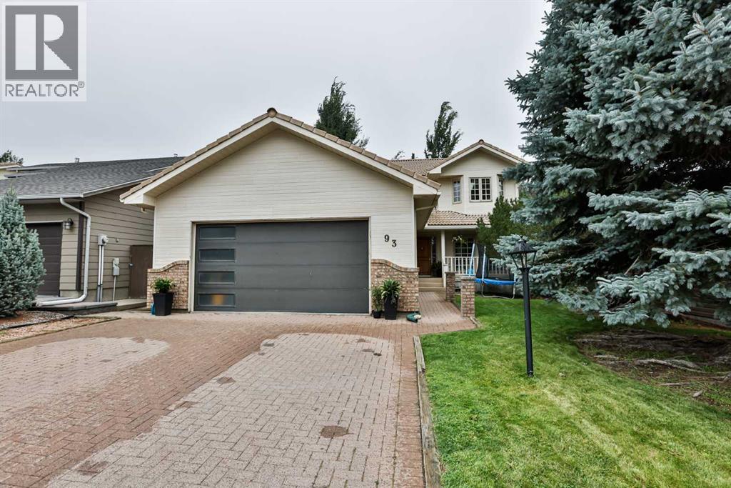 93 Coachwood Road W, Lethbridge, Alberta  T1K 6B4 - Photo 1 - A2245693