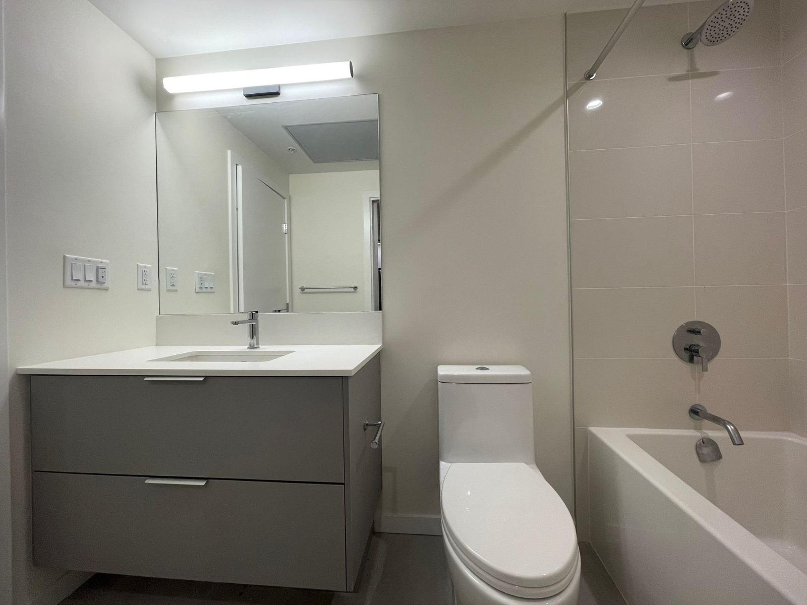 306 14257 103a Avenue, Surrey, British Columbia  V3T 1T1 - Photo 11 - R3068203