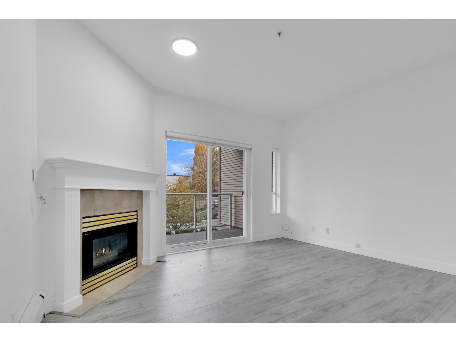 208 8142 120a Street, Surrey, British Columbia  V3W 3P3 - Photo 8 - R3067730