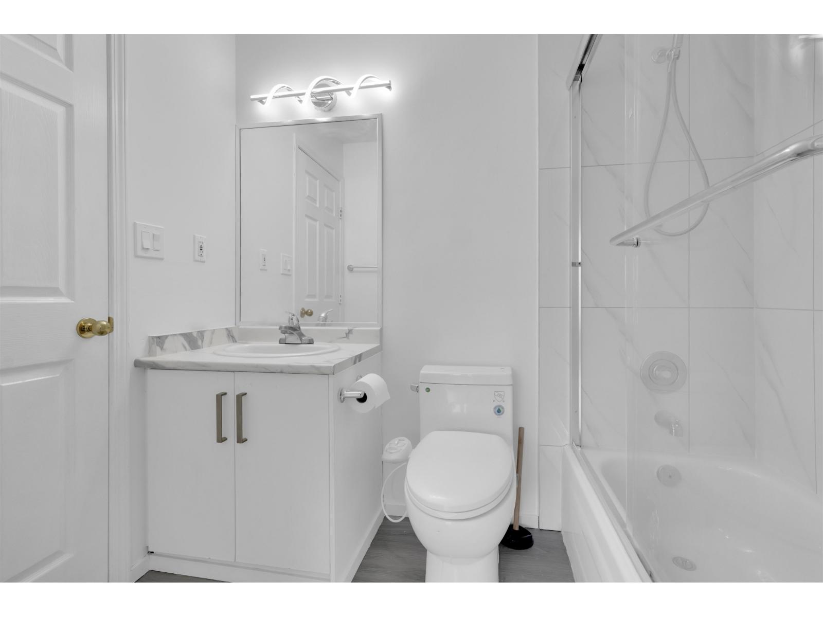 208 8142 120a Street, Surrey, British Columbia  V3W 3P3 - Photo 12 - R3067730