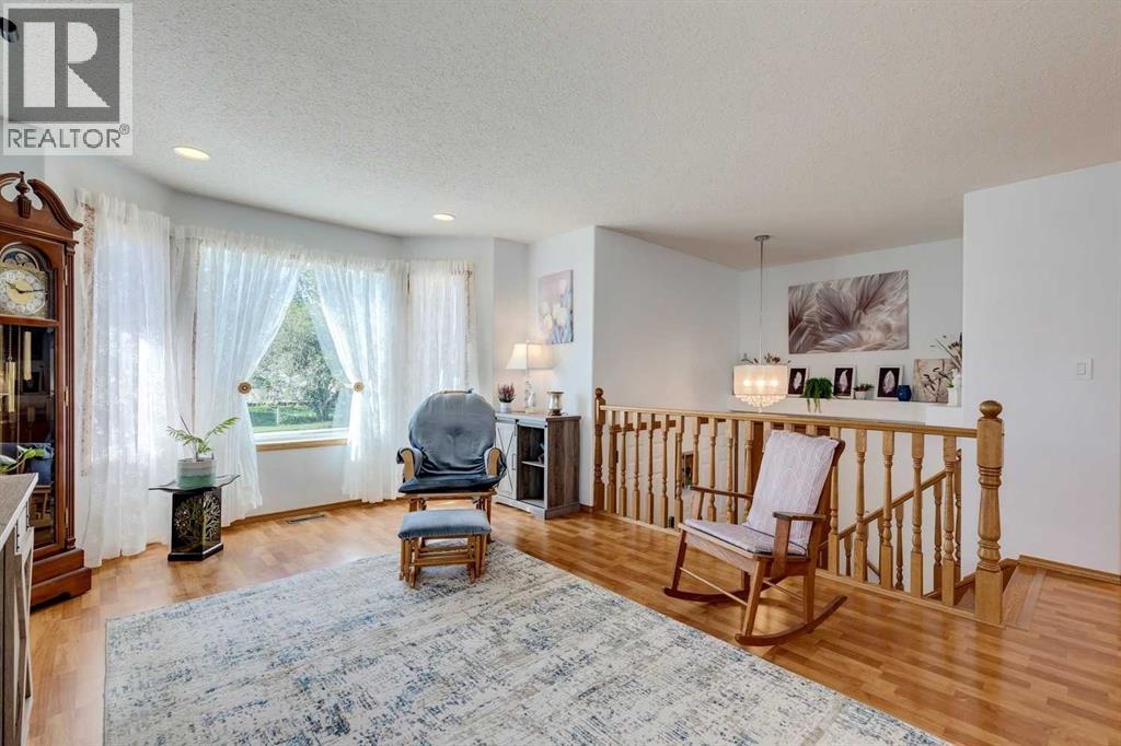 18 Cambridge Drive, Carbon, Alberta  T0M 0L0 - Photo 6 - A2257816