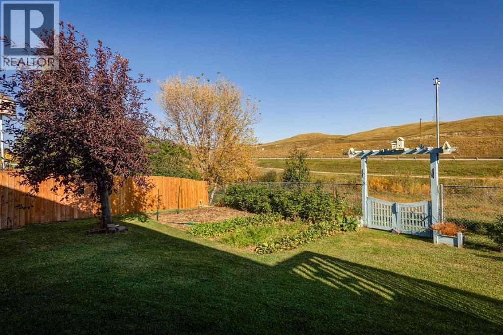 18 Cambridge Drive, Carbon, Alberta  T0M 0L0 - Photo 37 - A2257816