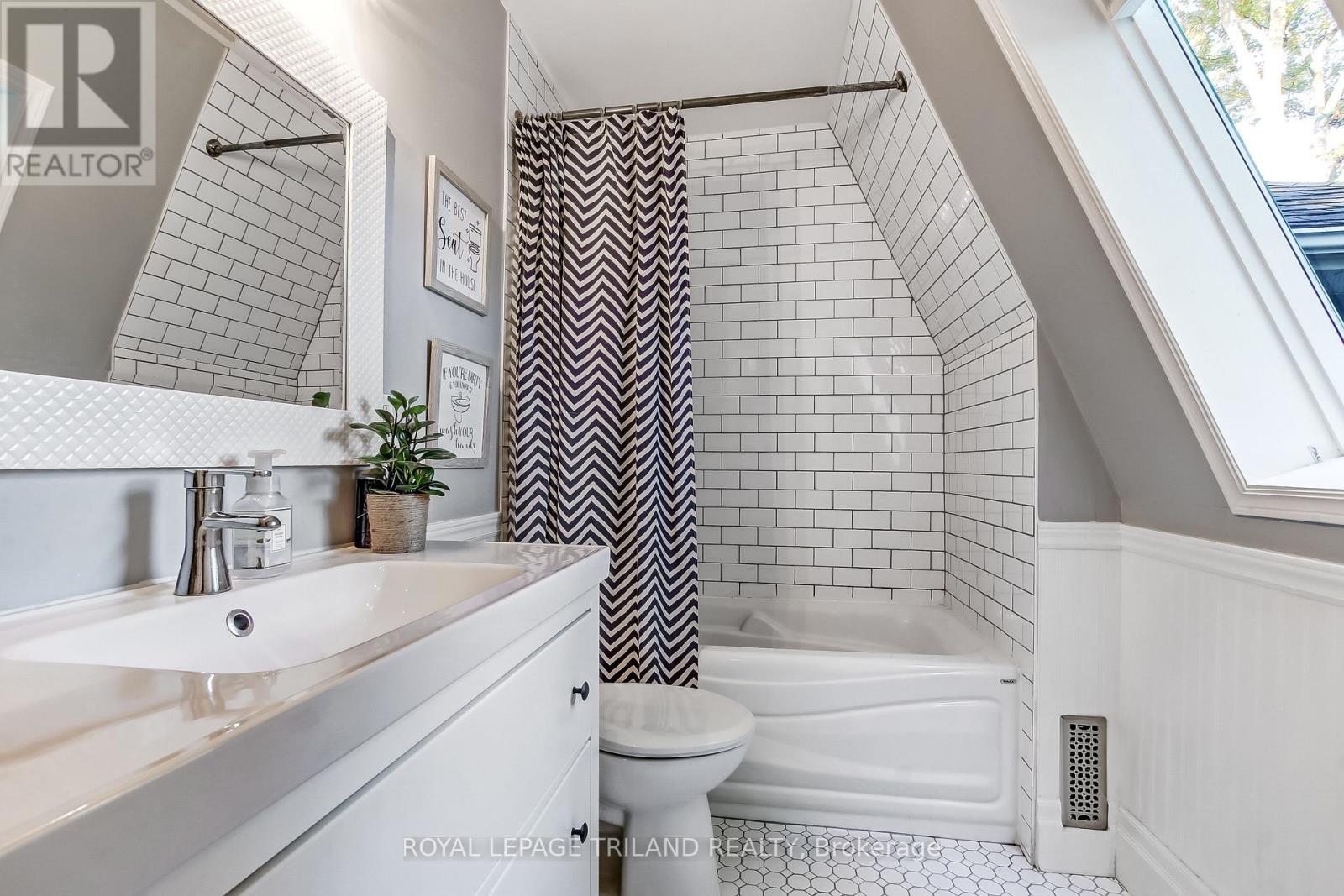 144 Britannia Avenue, London North, Ontario  N6H 2J5 - Photo 21 - X12559248