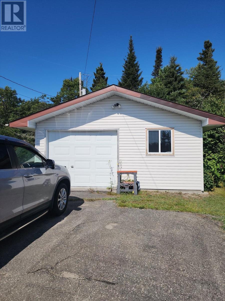 12 Cavanaugh, Terrace Bay, Ontario  P0T 2W0 - Photo 2 - TB253093