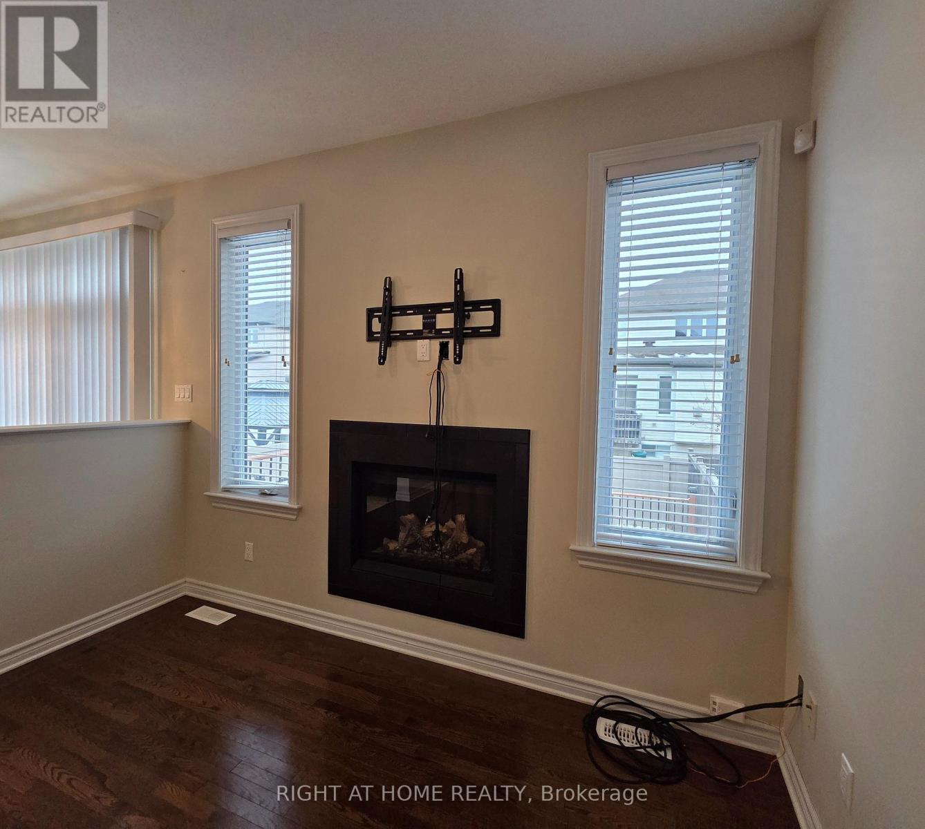 322 Kippen Place, Ottawa, Ontario  K2J 0N8 - Photo 10 - X12559256