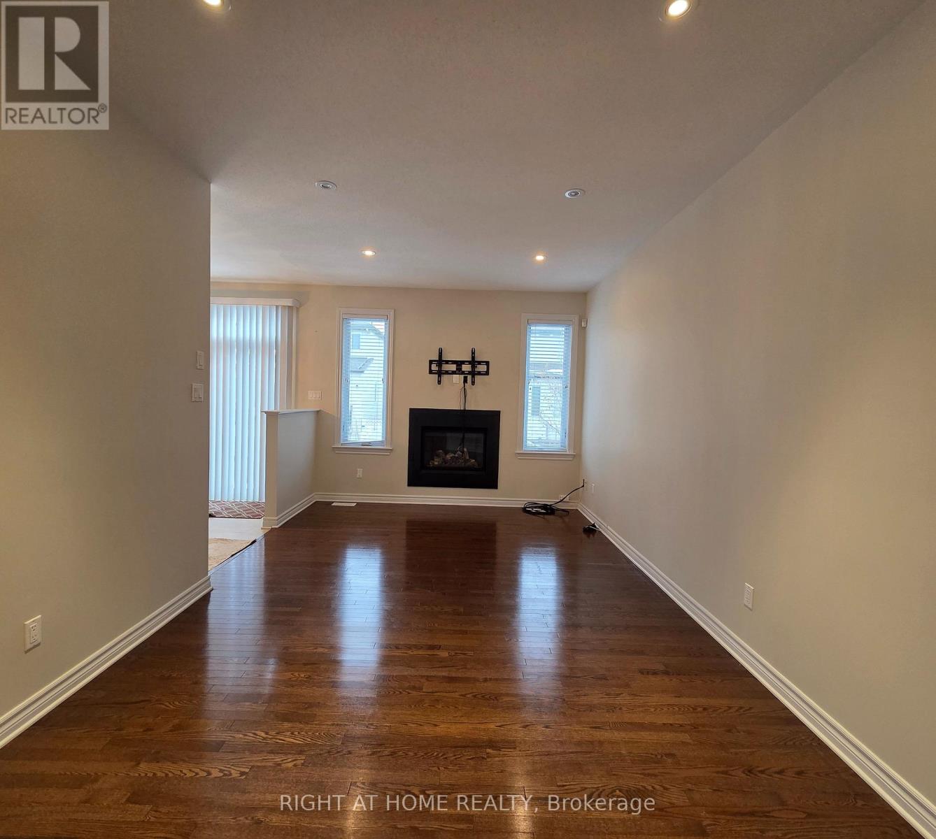 322 Kippen Place, Ottawa, Ontario  K2J 0N8 - Photo 8 - X12559256