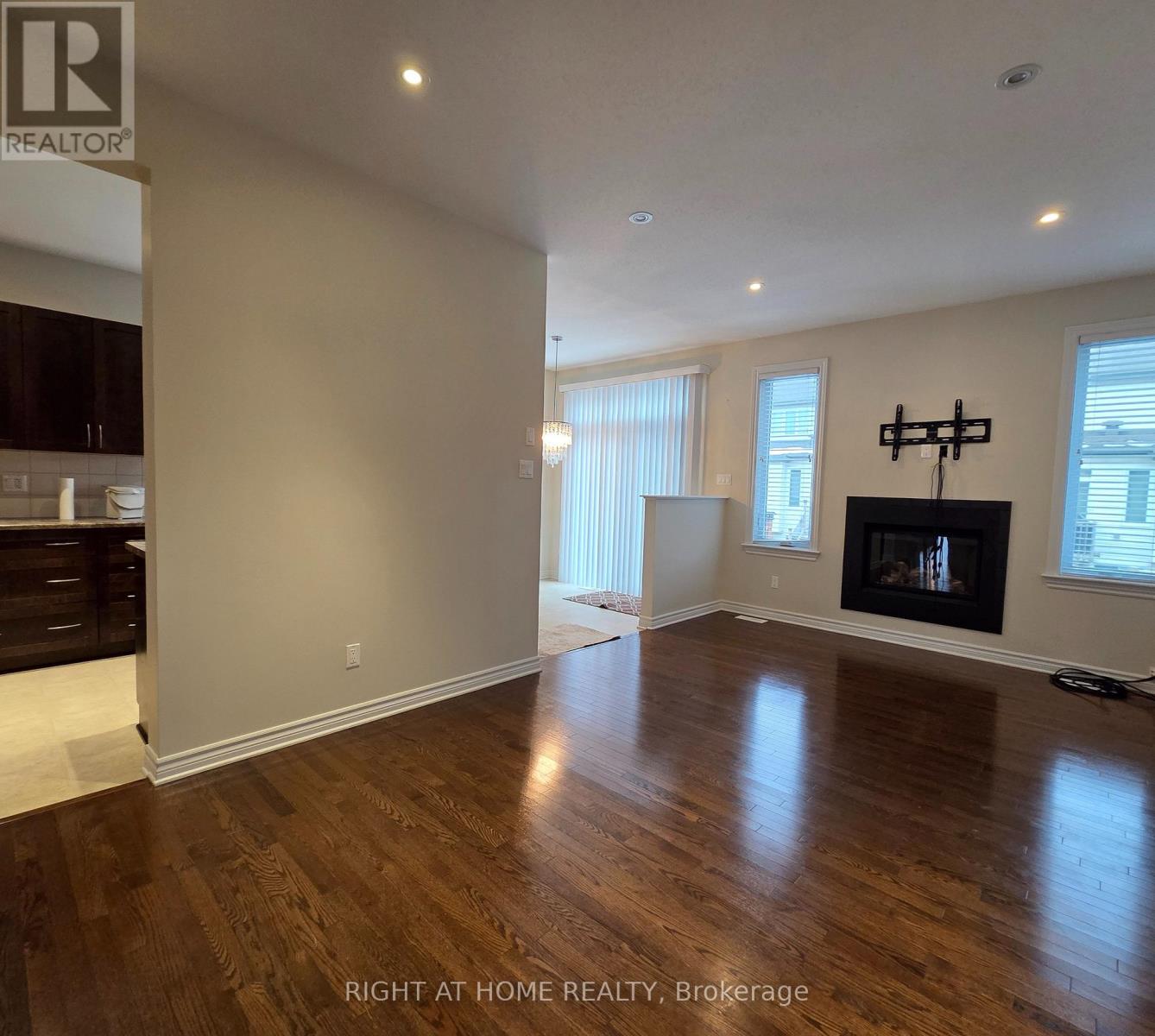 322 Kippen Place, Ottawa, Ontario  K2J 0N8 - Photo 9 - X12559256