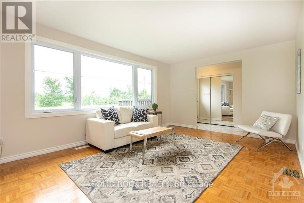 5140 Limebank Road, Ottawa, Ontario  K1X 1G3 - Photo 5 - X12559298