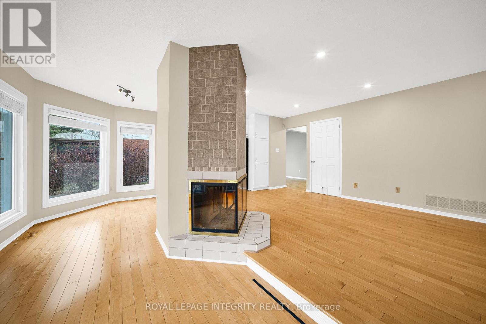 234 Walden Drive, Ottawa, Ontario  K2K 2M3 - Photo 17 - X12559312