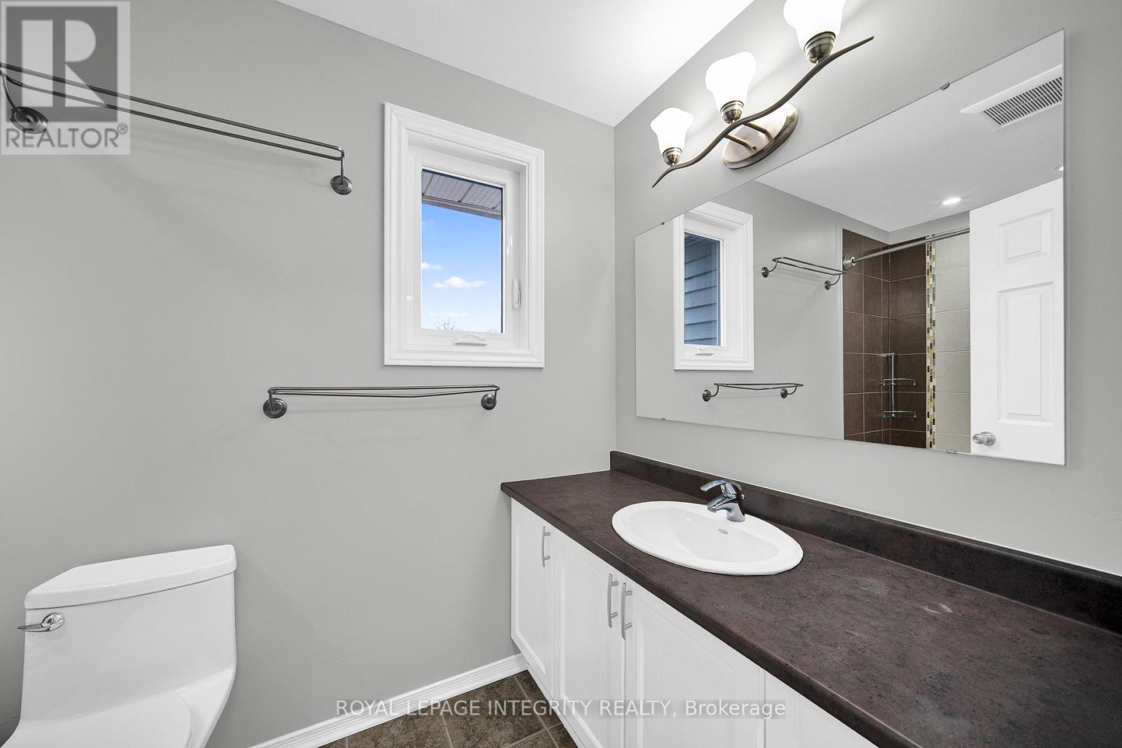 234 Walden Drive, Ottawa, Ontario  K2K 2M3 - Photo 37 - X12559312