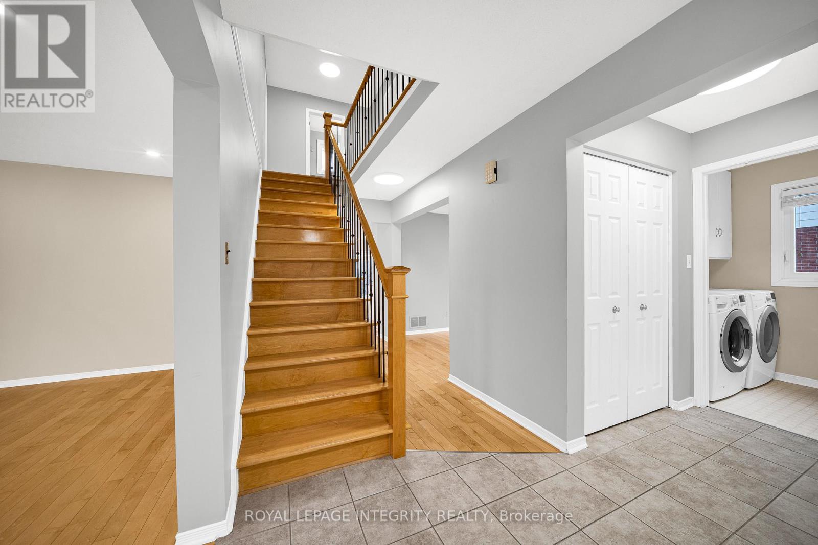 234 Walden Drive, Ottawa, Ontario  K2K 2M3 - Photo 6 - X12559312