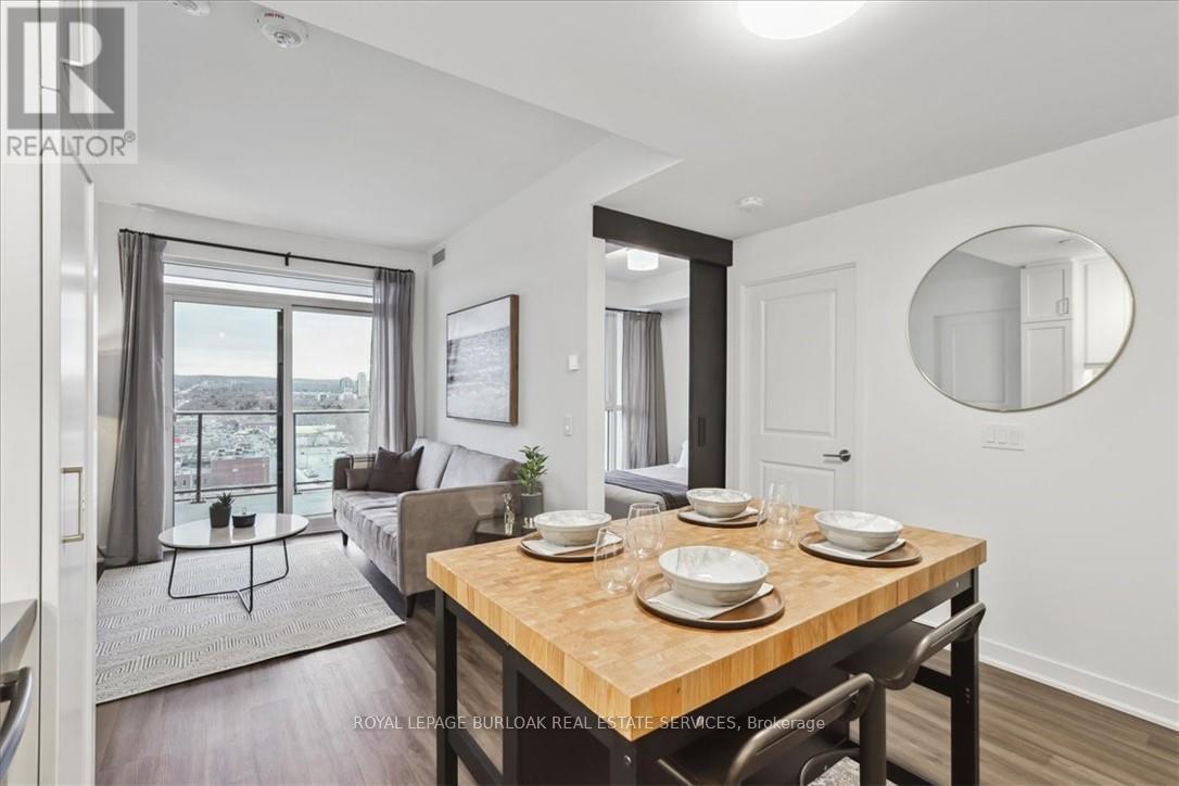 1201 - 2007 James Street, Burlington, Ontario  L7R 0G7 - Photo 15 - W12559142