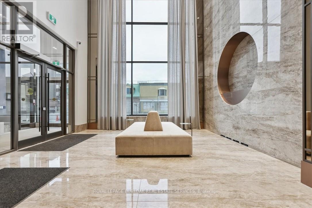 1201 - 2007 James Street, Burlington, Ontario  L7R 0G7 - Photo 5 - W12559142