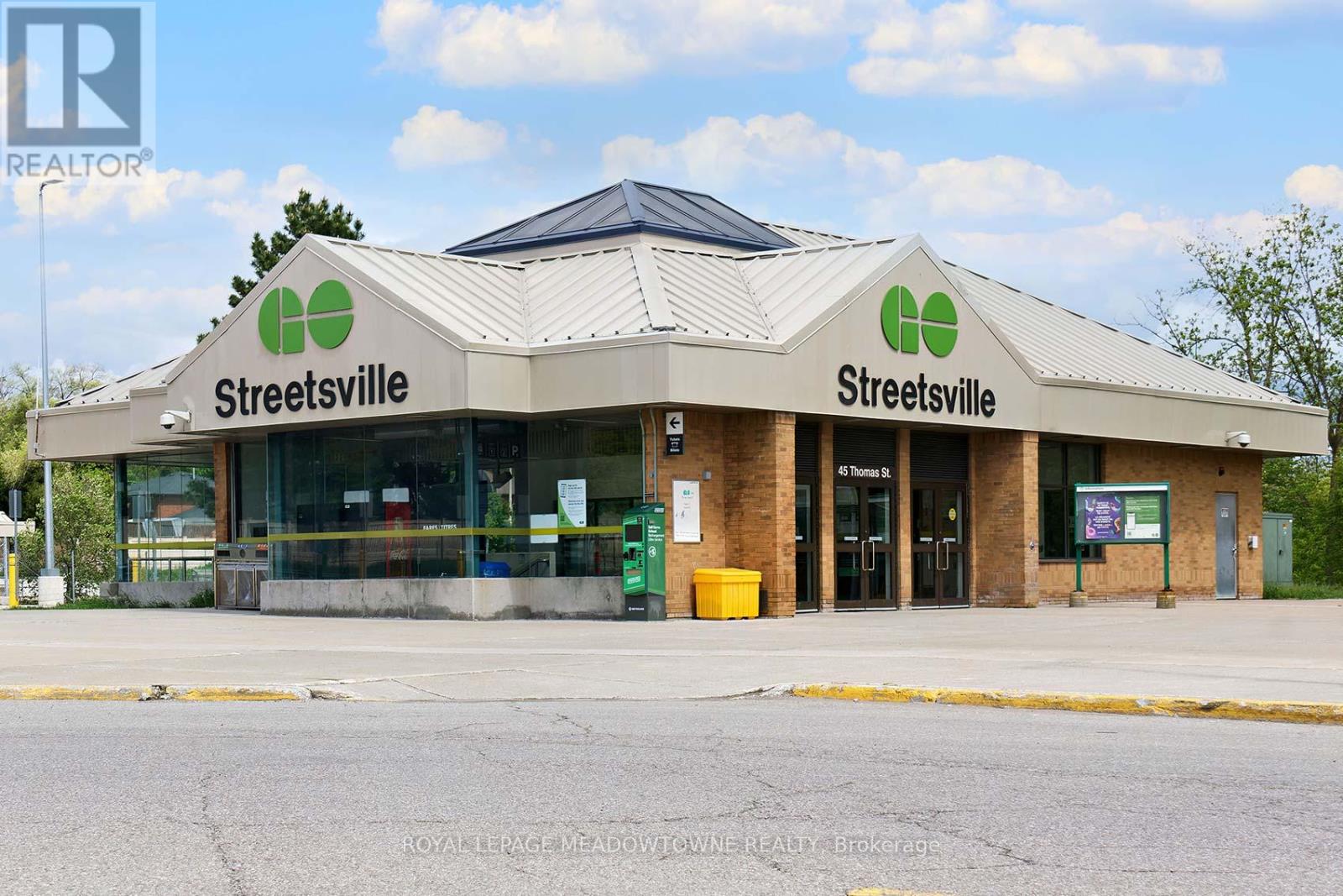 2374 Hargood Place, Mississauga, Ontario  L5M 3G2 - Photo 39 - W12559164