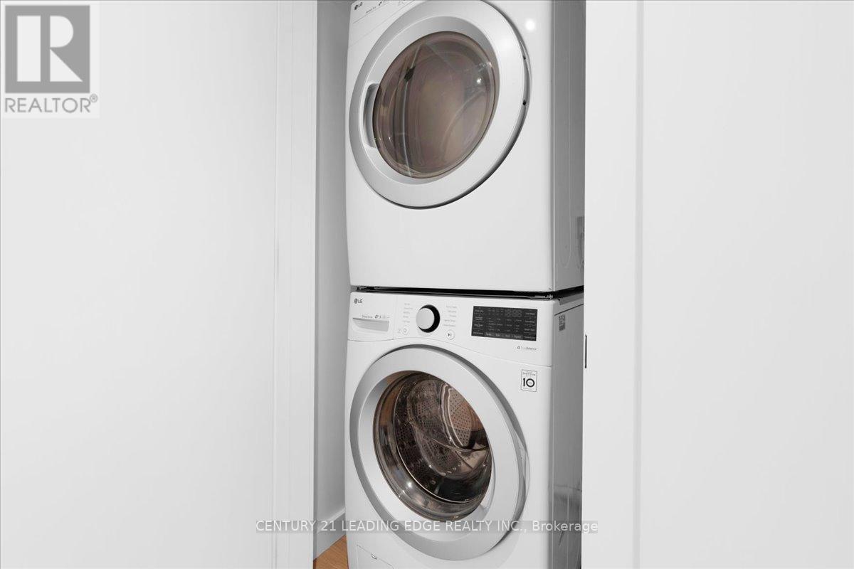 1 - 10 Summit Avenue, Toronto, Ontario  M6E 1X4 - Photo 21 - W12559184