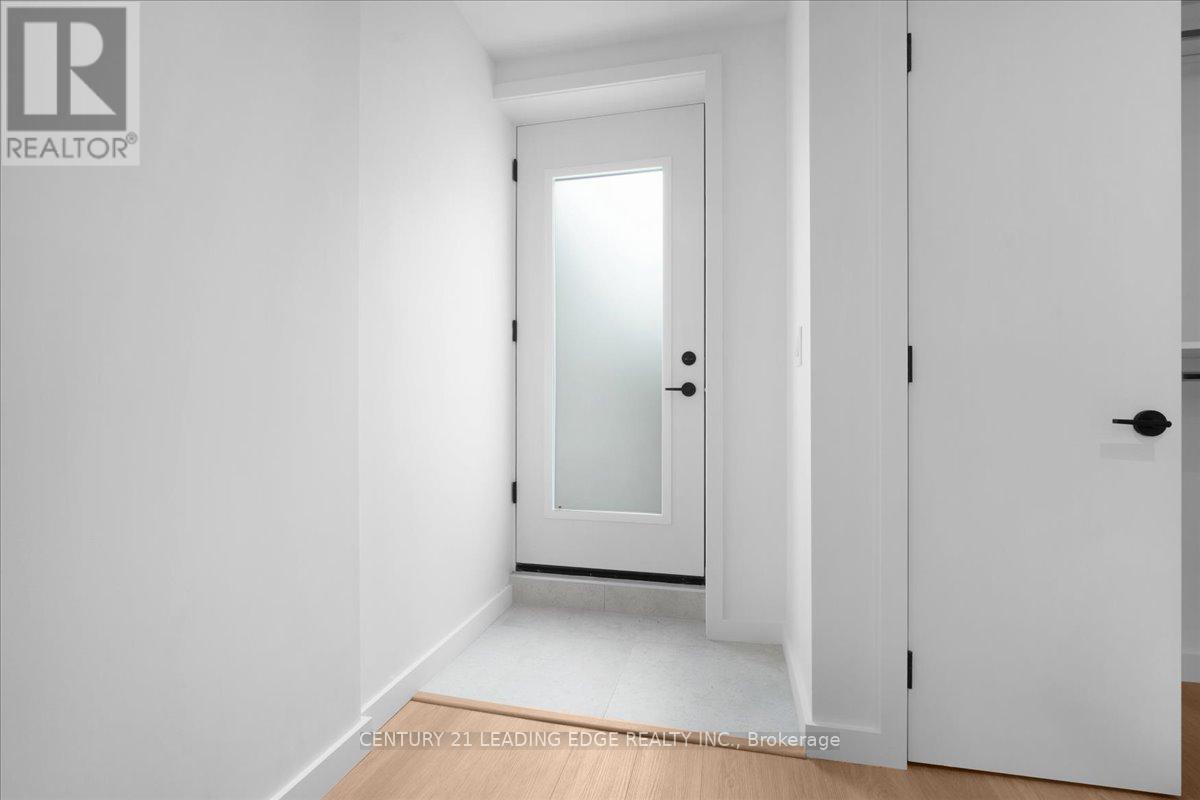 1 - 10 Summit Avenue, Toronto, Ontario  M6E 1X4 - Photo 24 - W12559184