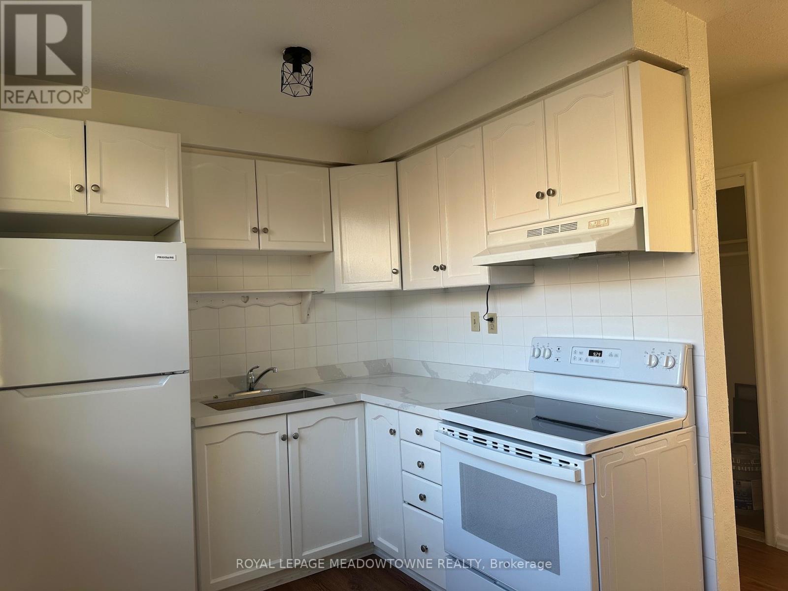 Unit 3 - 14 Vanevery Street, Toronto, Ontario  M8V 1Y6 - Photo 12 - W12559186