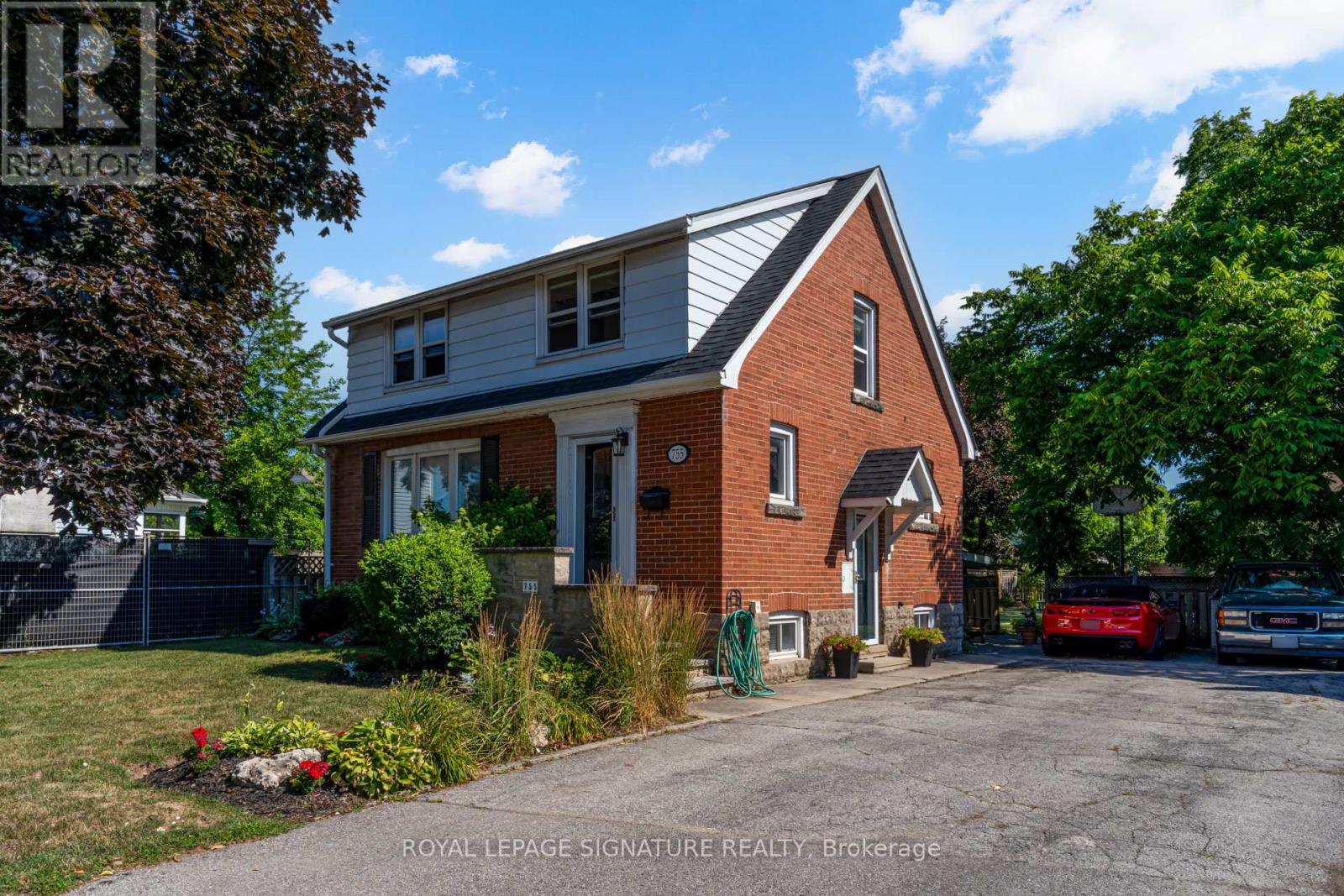 755 Maple Avenue, Burlington, Ontario  L7S 2K1 - Photo 1 - W12559204