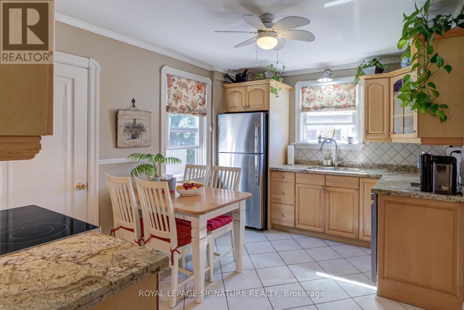 755 Maple Avenue, Burlington, Ontario  L7S 2K1 - Photo 7 - W12559204