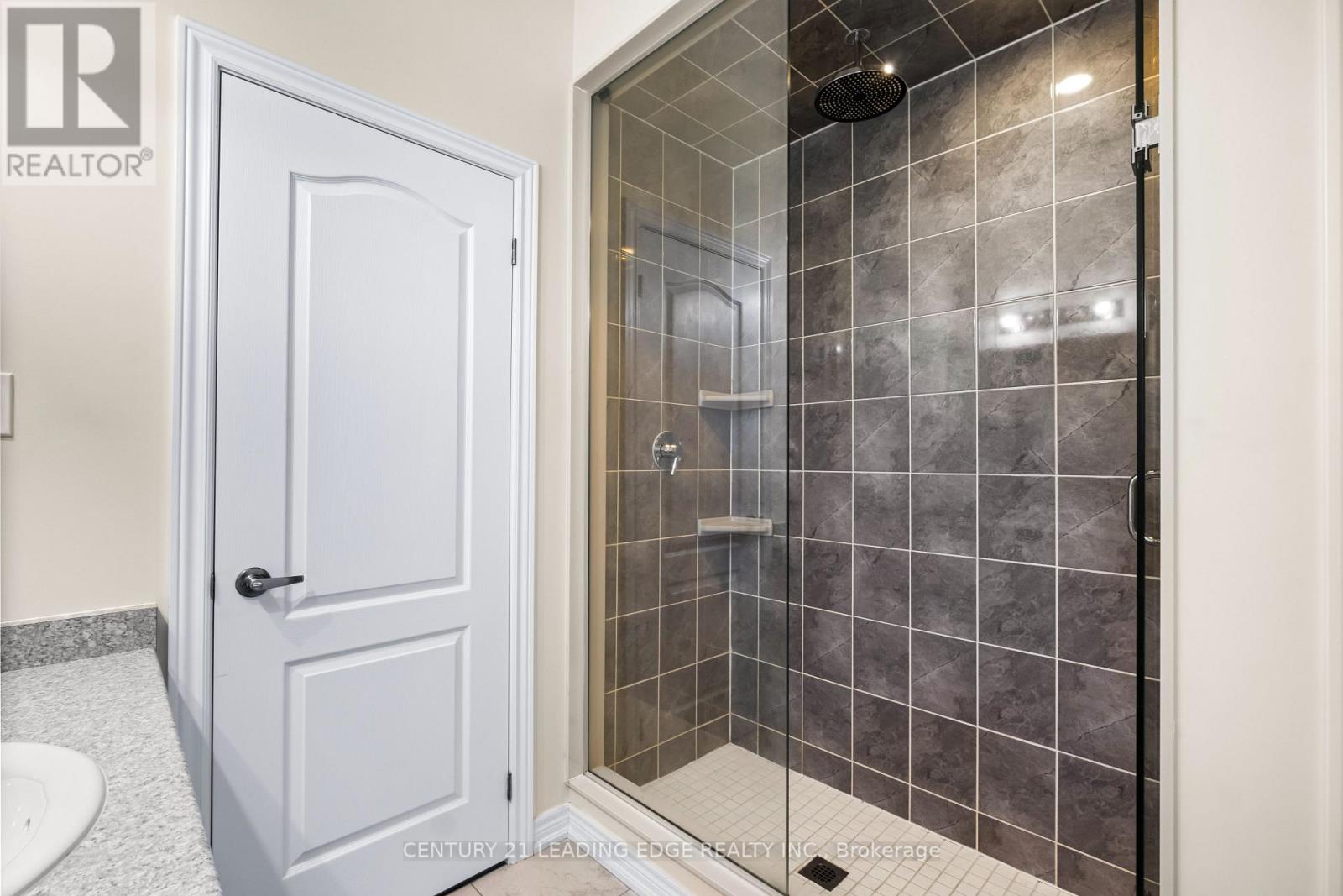 35 Lobelia Street, Brampton, Ontario  L6R 3Z6 - Photo 18 - W12559214