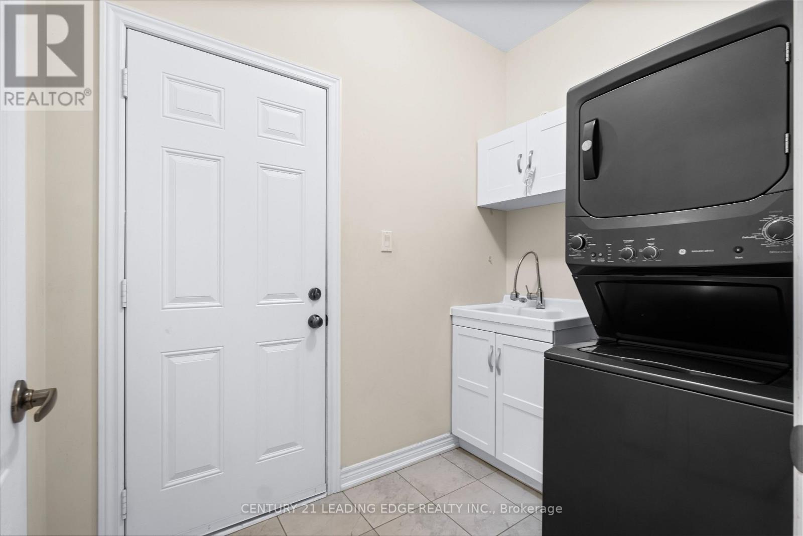 35 Lobelia Street, Brampton, Ontario  L6R 3Z6 - Photo 31 - W12559214