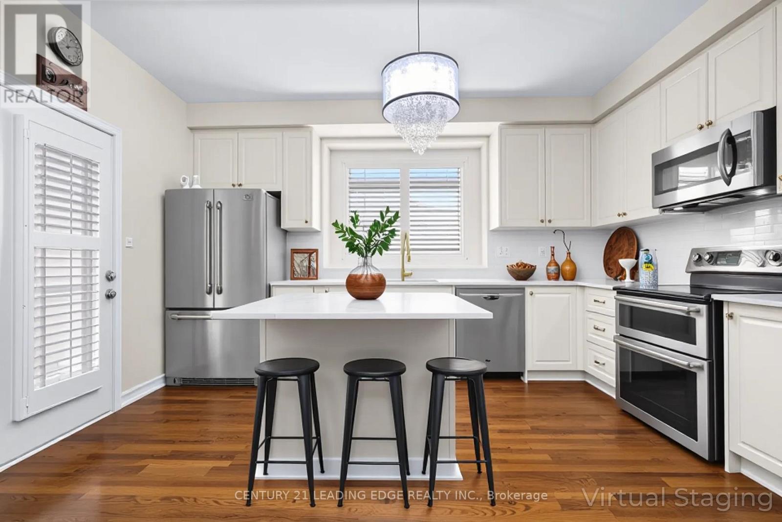 35 Lobelia Street, Brampton, Ontario  L6R 3Z6 - Photo 9 - W12559214