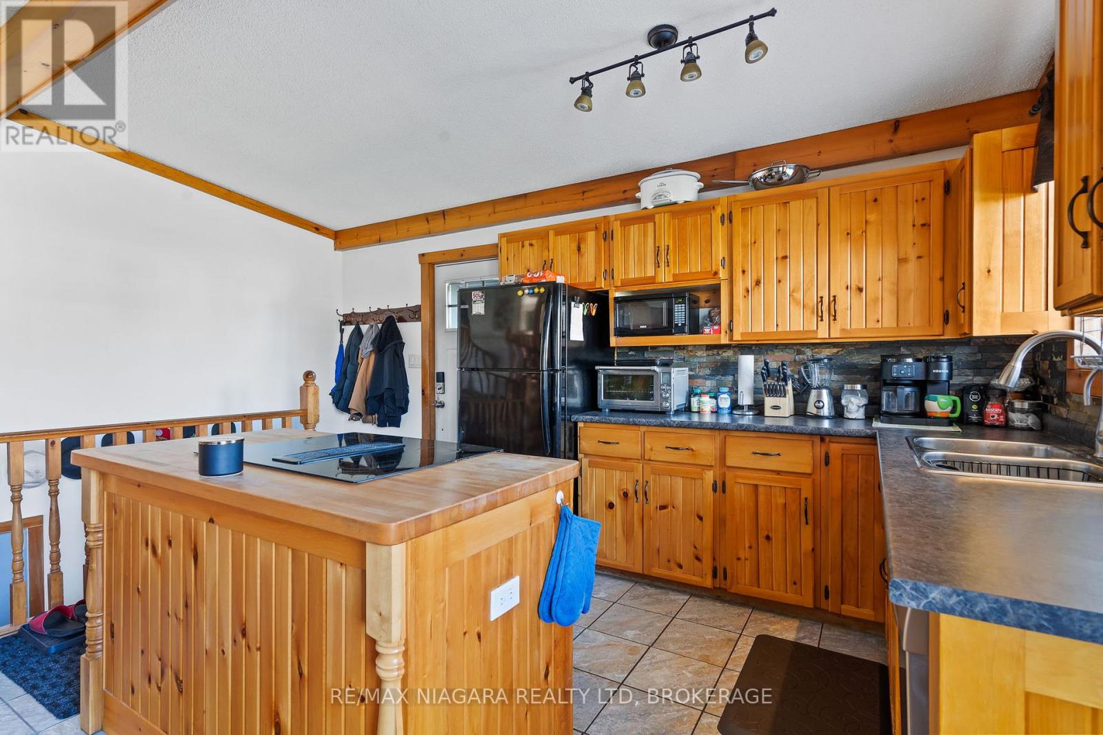 3465 East Main Street, Fort Erie, Ontario  L0S 1S0 - Photo 9 - X12559236