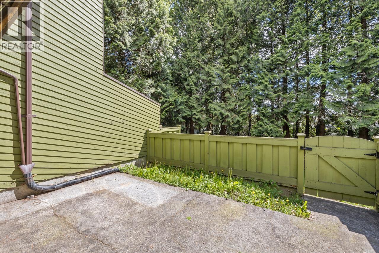 2686 Kingsford Avenue, Burnaby, British Columbia  V5B 4L6 - Photo 18 - R3068692