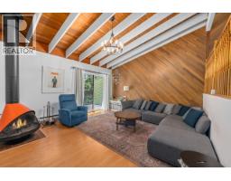 2686 KINGSFORD AVENUE