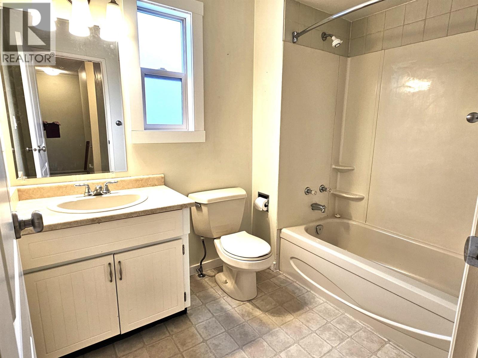 33 41450 Government Road, Squamish, British Columbia  V0N 1H0 - Photo 10 - R3068696