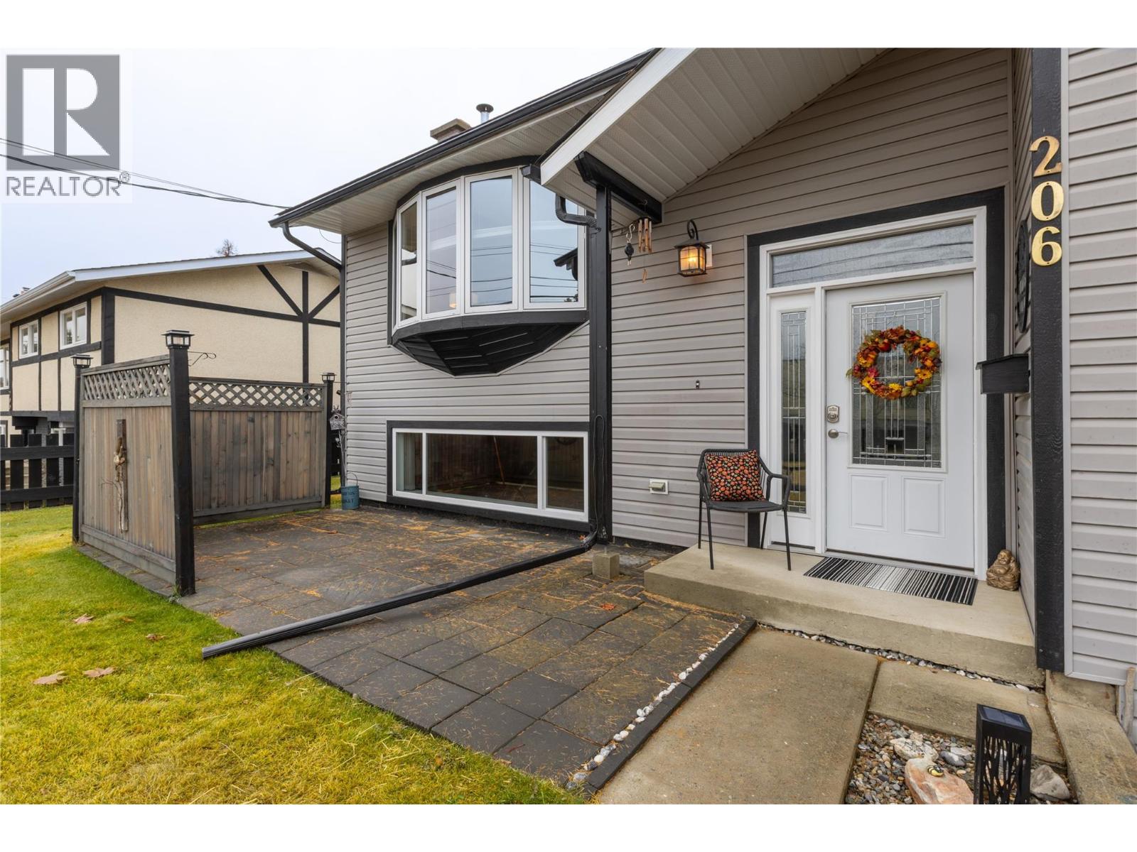 206 7th Avenue, Kimberley, British Columbia  V1A 2W7 - Photo 8 - 10369474