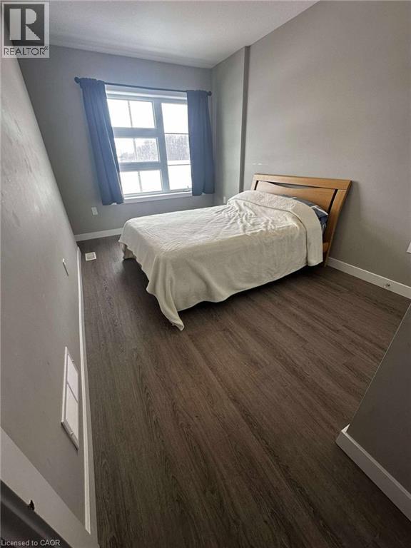 604 Caryndale Drive, Kitchener, Ontario  N2R 0P9 - Photo 4 - 40789346