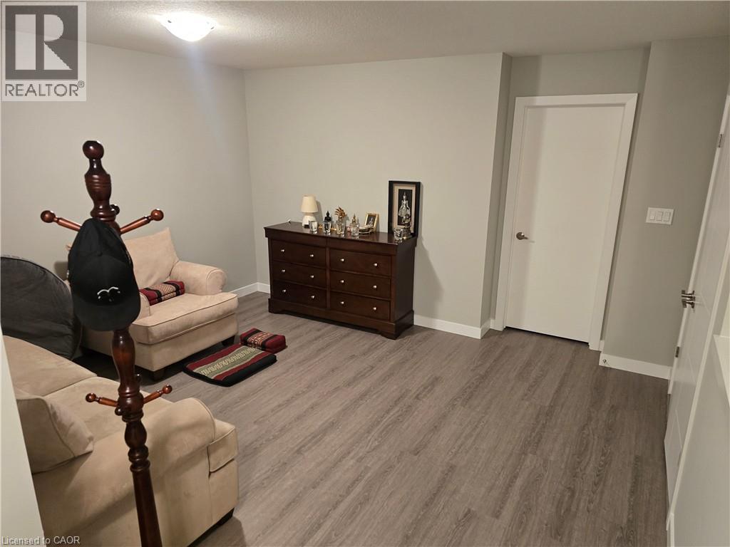 604 Caryndale Drive, Kitchener, Ontario  N2R 0P9 - Photo 8 - 40789346