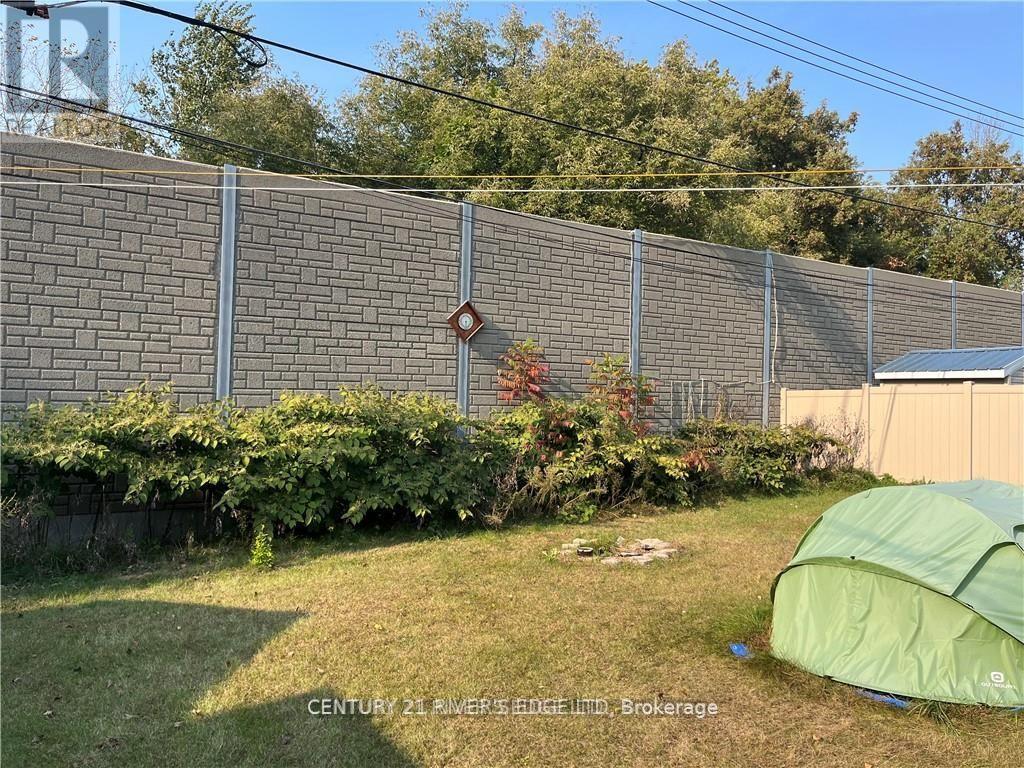 300 Victor Road, Prescott, Ontario  K0E 1T0 - Photo 11 - X12559288